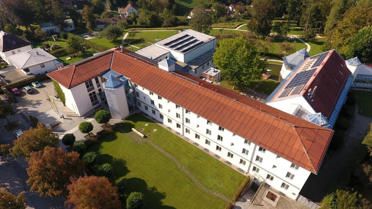 Spectrum Kirche Exerzitien-Und Bildungshaus Auf Mariahilf Passau Luaran gambar