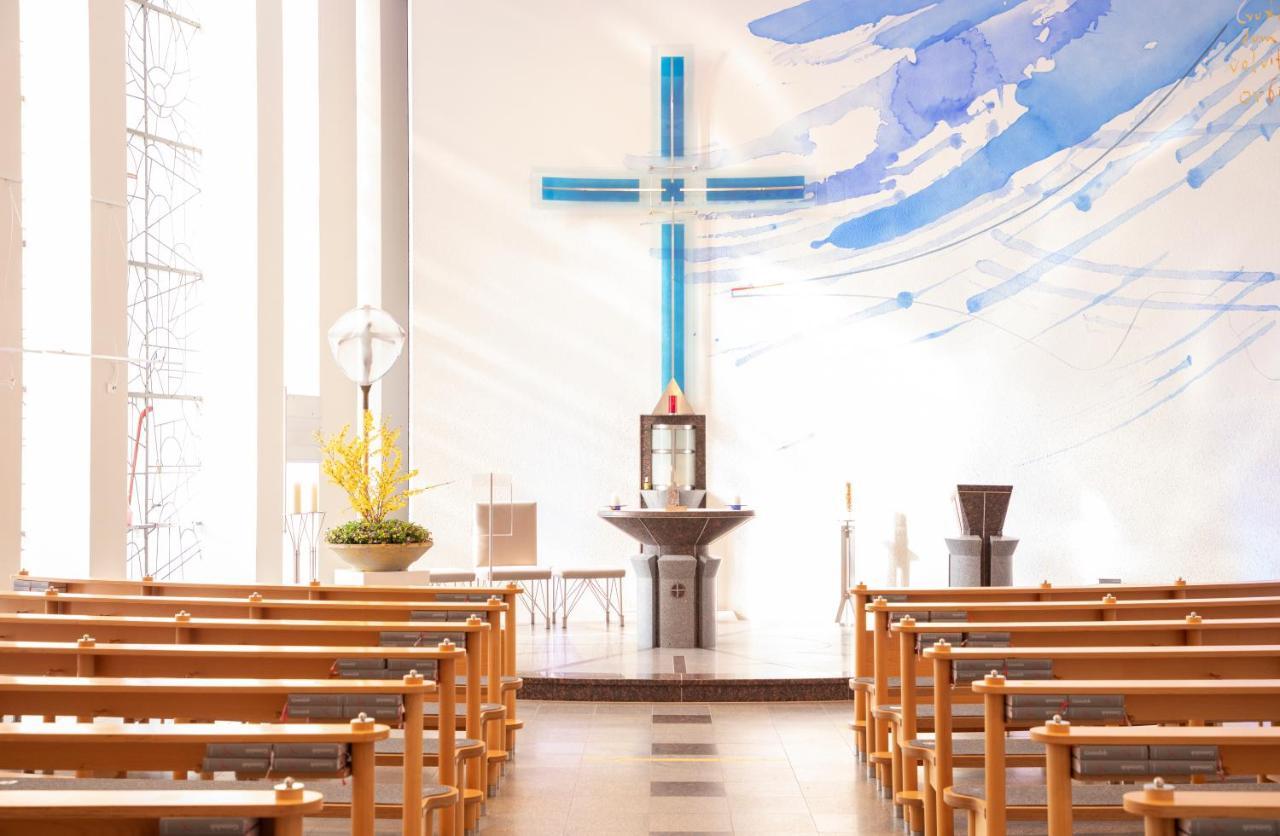 Spectrum Kirche Exerzitien-Und Bildungshaus Auf Mariahilf Passau Luaran gambar