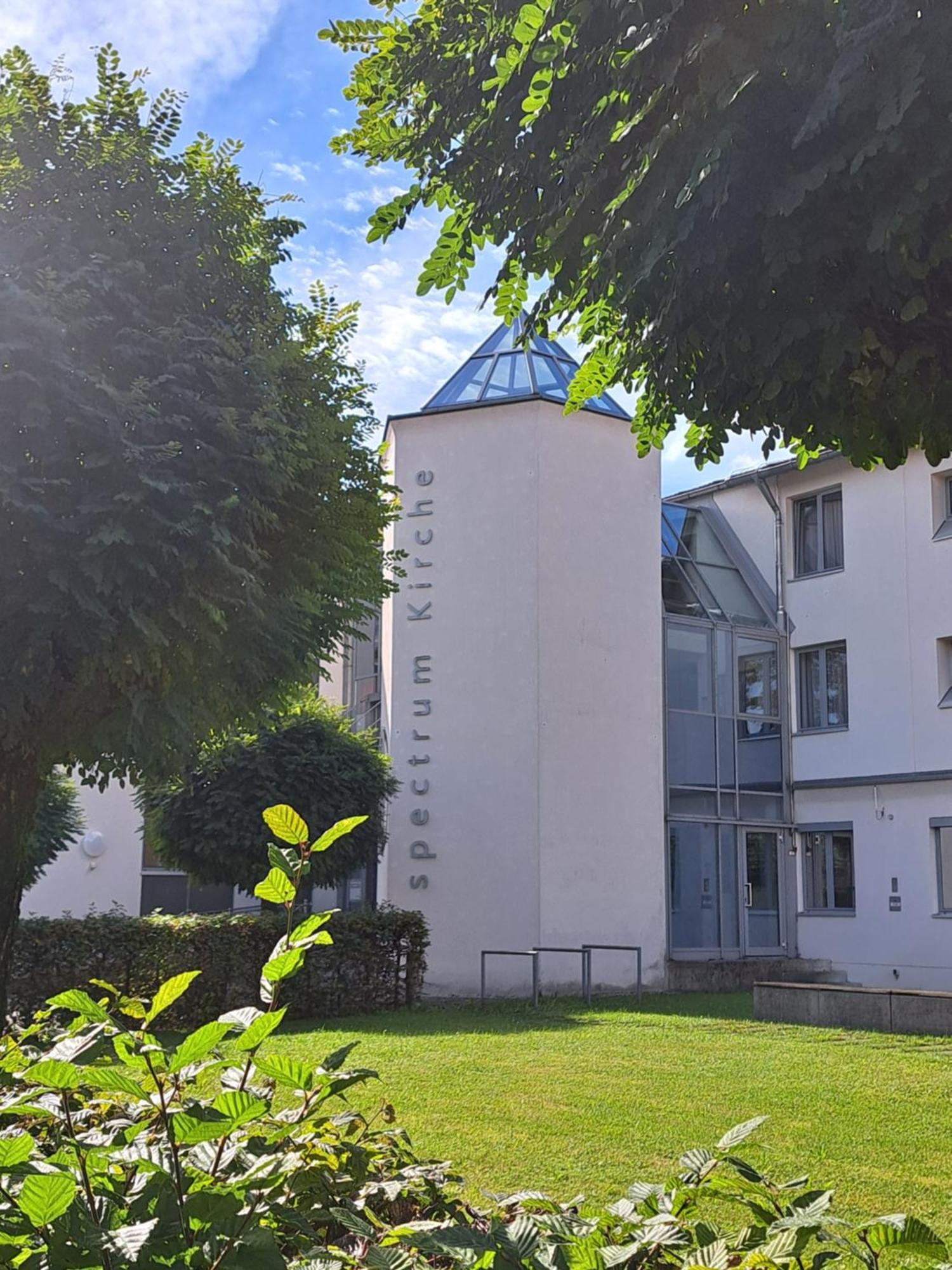 Spectrum Kirche Exerzitien-Und Bildungshaus Auf Mariahilf Passau Luaran gambar
